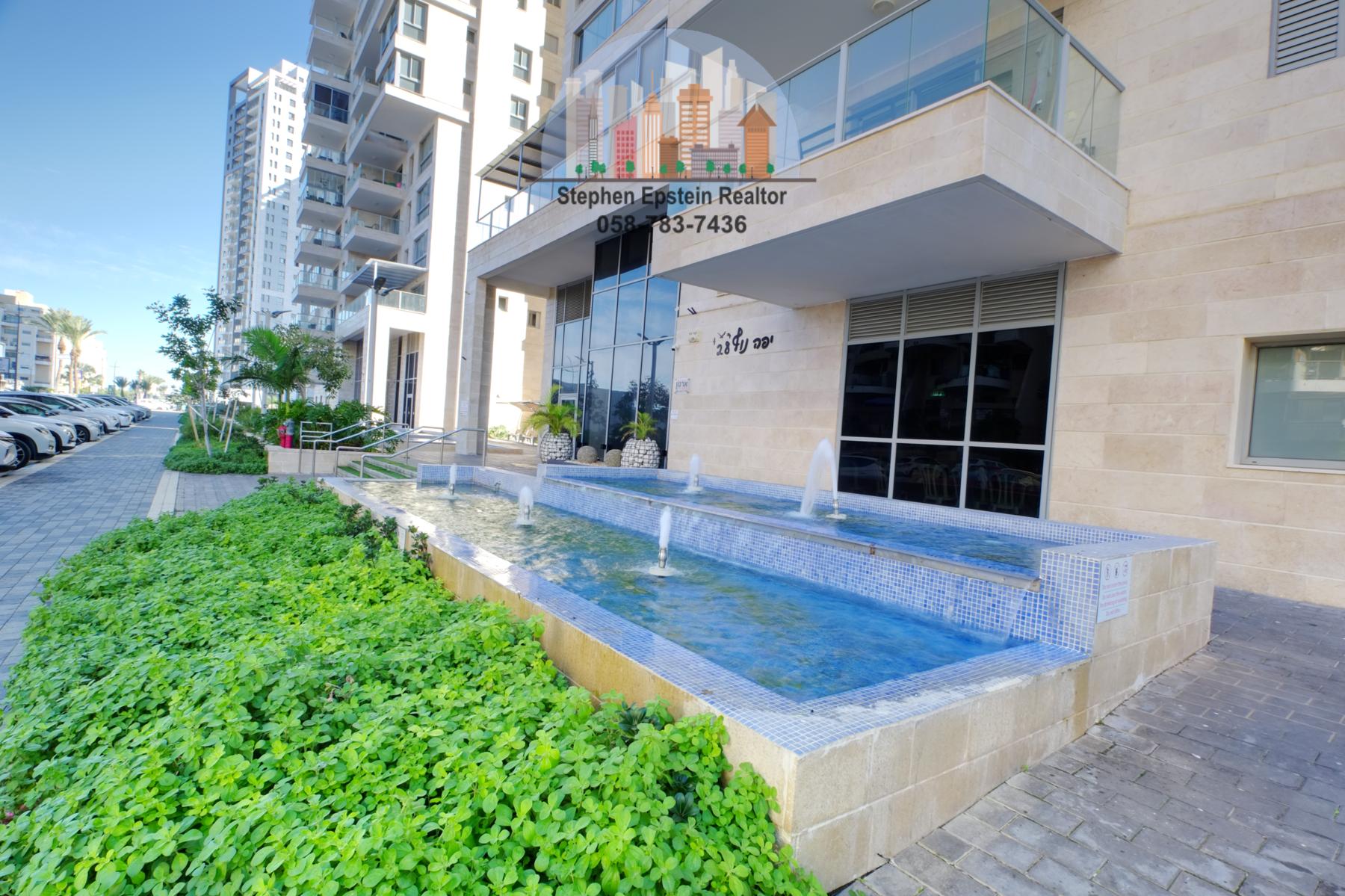 Yefe Nof 28 exterior