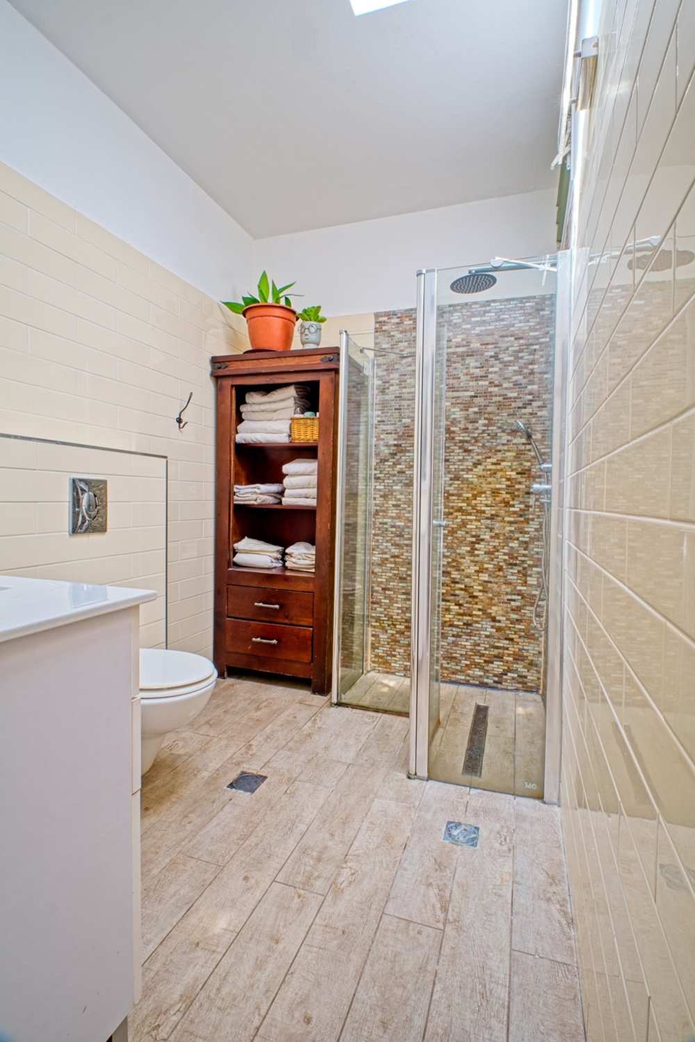 Featured image 4